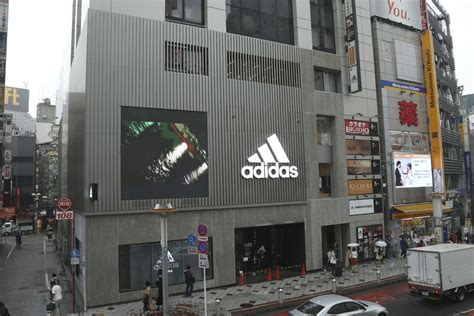 渋谷 adidas|アディダス 渋谷.